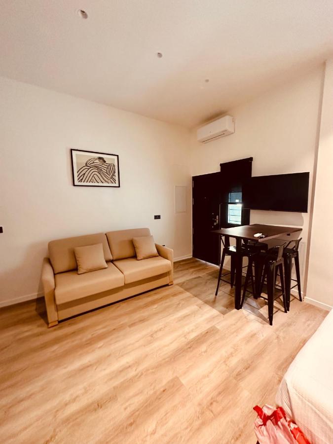 Apartamentos Sunsets Malaga Centro Exteriör bild